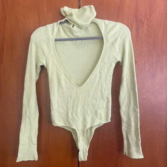 Free People long sleeve open back bodysuit - Picture 2 of 4